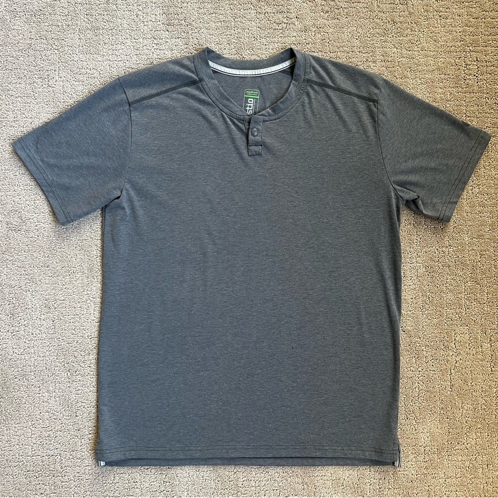 Stio Men’s Tipton Tech Performance Short Sleeve Henley T-Shirt
